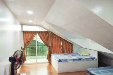 Lägenhetshotell Spectacular Attic 2bedroom 12 Guests Up To 18