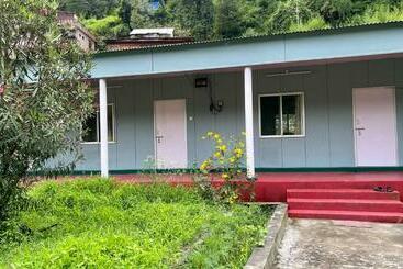 Pensão 1bhk In Sainj