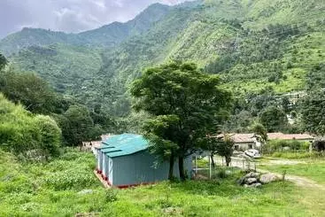 Pensão 1bhk In Sainj