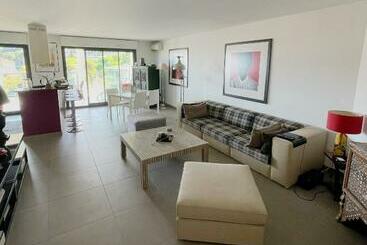 דירות לתיירים Grand 3 Pièces Avec Terrasse Vue Mer Tout Confort