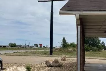 Motelli Cactus Inn & Suites