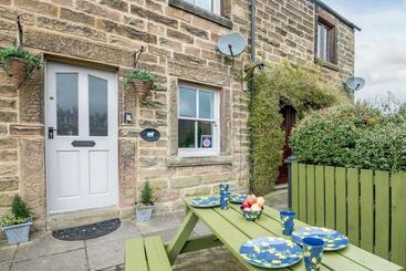 Жильё для туристов Peak Cottage