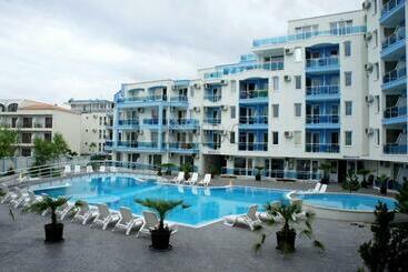 דירות לתיירים комплекс “одисей” несебър