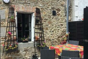 דירות לתיירים La Mabonnais