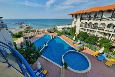 ツーリストアパートメント Sveti Vlas Marina Beach Apartment   Vega Village