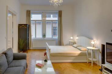 Turista apartmanok Charles Bridge Premium Residence