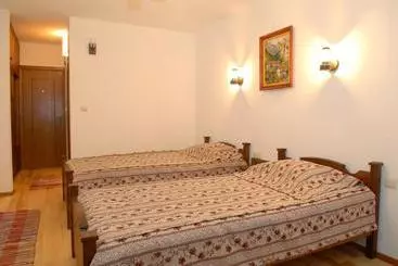 Hotel Pirinski Han  Old Adjev Han