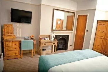 هتل Brighton House