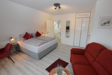 酒店 Pension Achtern Diek