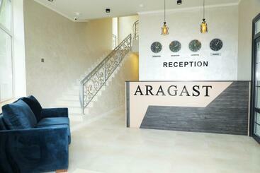 هاستل Aragast