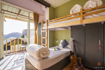 旅馆 Zostel Banikhet