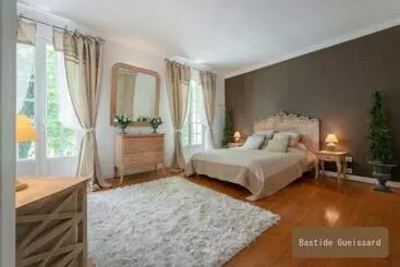Bed and Breakfast Bastide De Gueissard