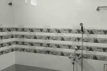 Hotel Pop 91870 Jayasai Guest Rooms