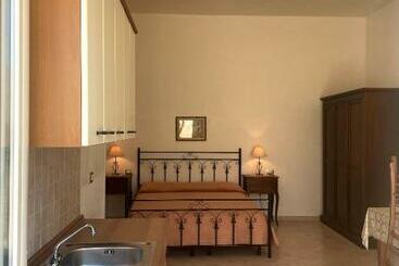 La Rondine Bed And Breakfast