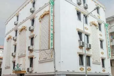 Ada Feli̇ci̇ty Otel
