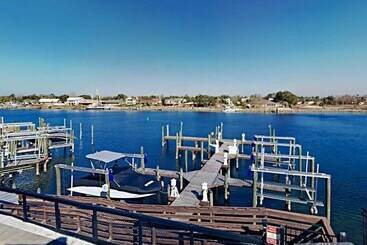 شقق خاصة سياحية Banana Bay Townhome #13900