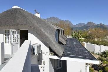 مبيت وإفطار Mirabelle Guesthouse