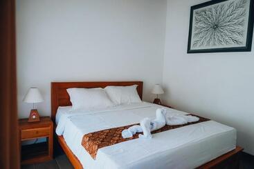 ペンション Jinar Guest House