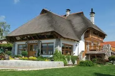 ユースホステル Hiša Vina Cuk