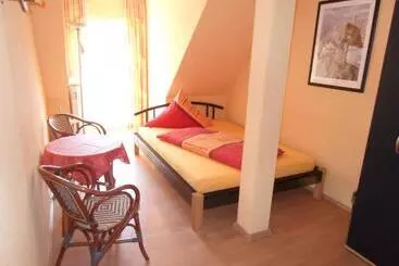 Bed and Breakfast Altstadt Hotel Peiß