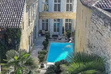Bed and Breakfast L Hôtel Particulier Guilhon