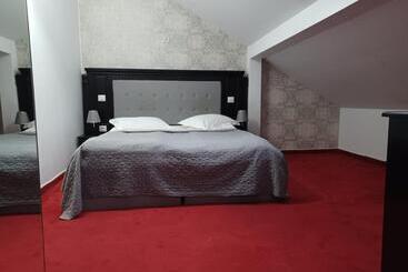 Aamiaismajoitus (B&B) Casa Domnească Cacica