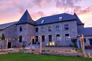 Pensione Les Suites De Petit Bomal