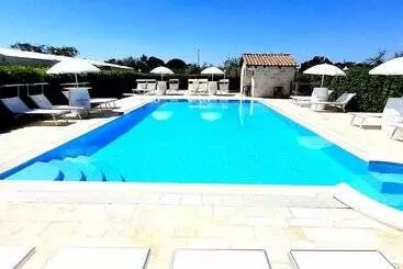 アパートホテル Trulli Nuova Aia Resort