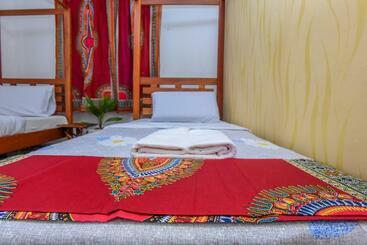 Retkeilymaja Enkayz Mombasa