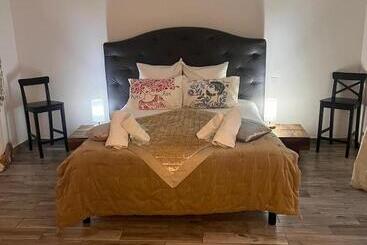 هتل آپارتمان La Bravade Luxe Et Sérénité Au Cœur De Saint Tropez Suites Spacieuses Avec Jardin Enchanteur