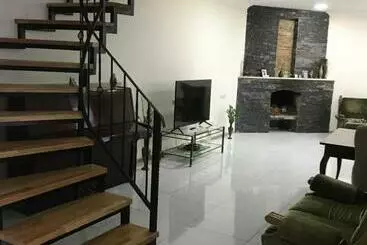 ペンション Friendly House