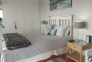 Majatalo Oppikoppi De Kelders