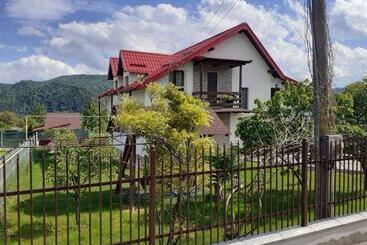 پانسیون Casa Popa