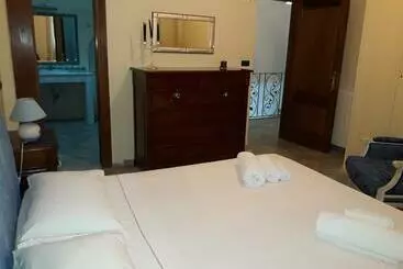 Pension Room In Guest Room   Sardegna Affitto Camere