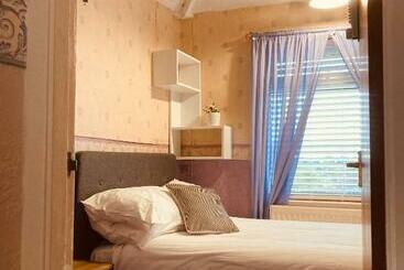 Pensão Melrose  At Stayboom