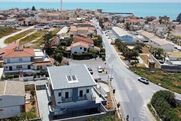 公寓式酒店  Residence El Flaro   Punta Secca