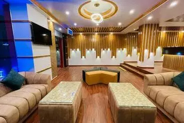 Hotelli Delowar Paradise