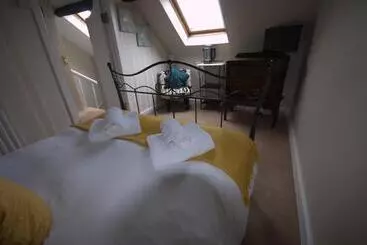 Pensão Lizzys Little Kitchen Town Accommodation