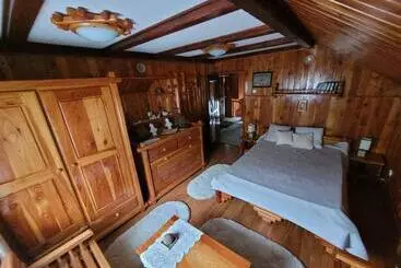 Rustic Hostel Vidra