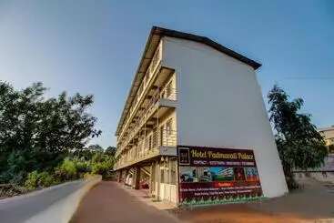 Hotel Padmavati Palace