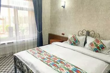 Pension  Guest House Evergreen