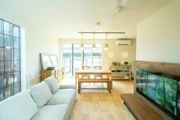 Hotel Raw_