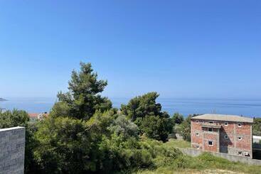 آپارتمانهای توریستها Villa Pine