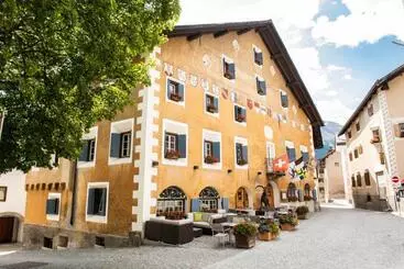 Historic Hotel Crusch Alva
