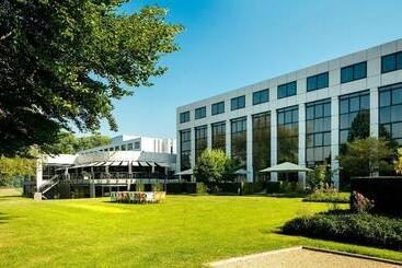 Отель De Ruwenberg Den Bosch   Sint Michielsgestel