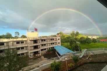 Hotel Walstar S Castle View