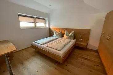 ツーリストアパートメント Das Haus Am Anger