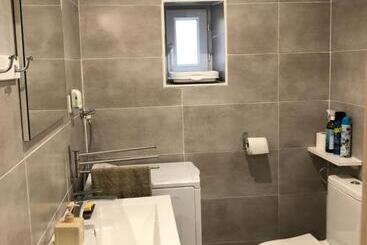 ツーリストアパートメント Le Cheval D’en Fer