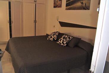 آپارتمان‌های توریست‌ها Apartamento Bajo Naturista A Pie De Playa