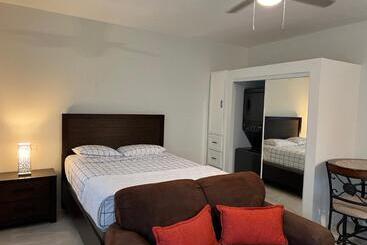 آپارتمان‌های توریست‌ها Luxury Studio Rooftop Pool N View Unit #4